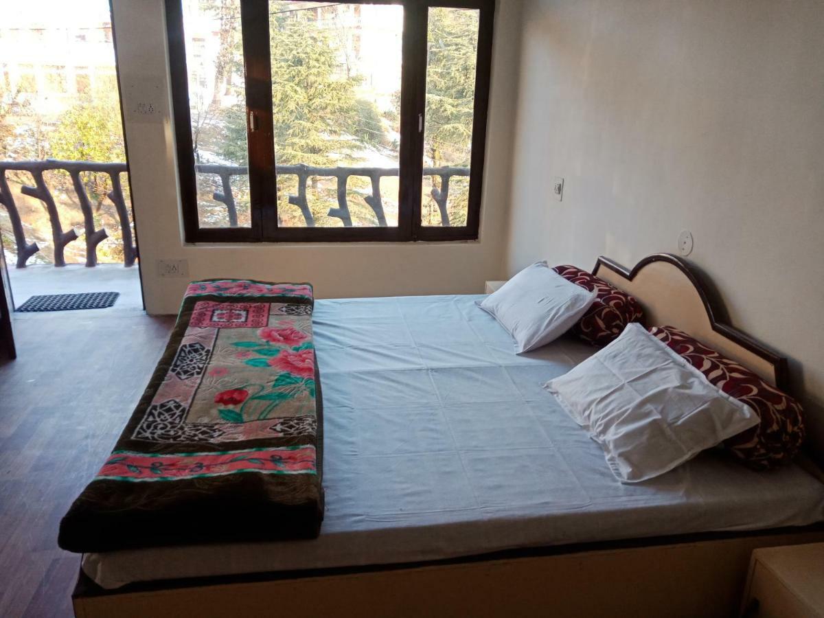 Hotel Pine Spring Dharamshala Eksteriør bilde